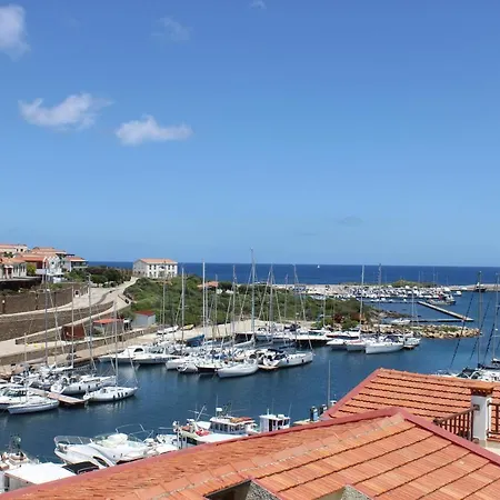 Al 12 Di Casa Asinara Отель *