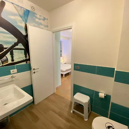 Al 12 Di Casa Asinara Отель *